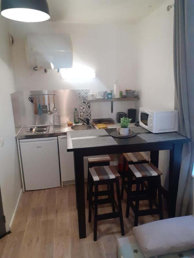 Ferienwohnung Charmant Petit Studio Au Coeur De Figeac Exterior foto