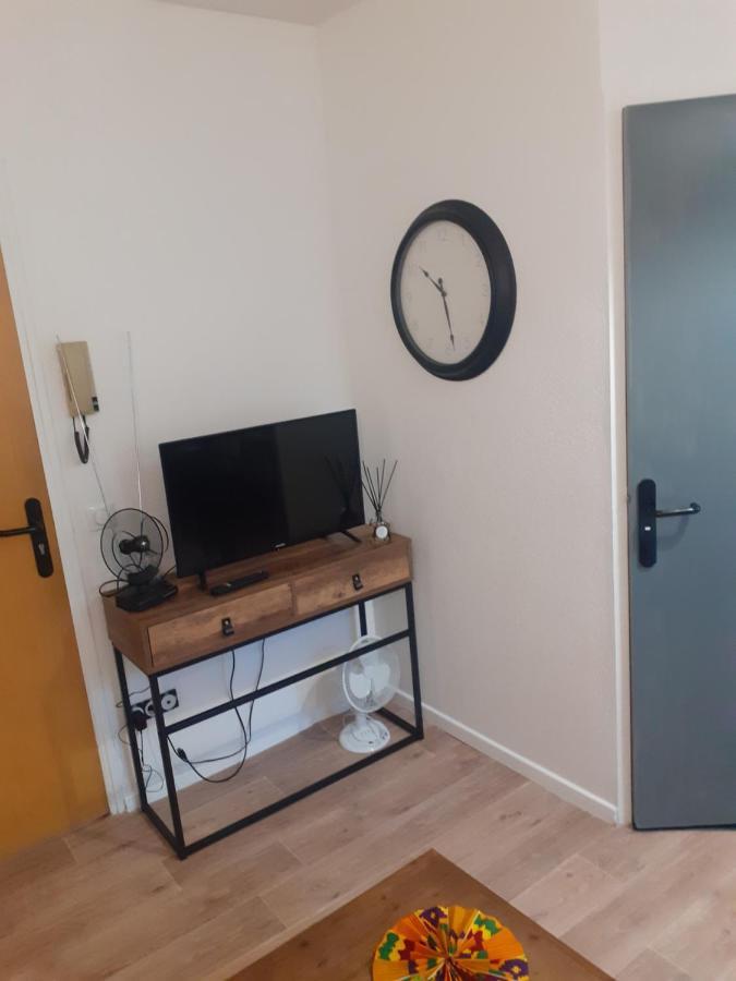 Ferienwohnung Charmant Petit Studio Au Coeur De Figeac Exterior foto